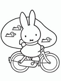 Miffy pe bicicletă